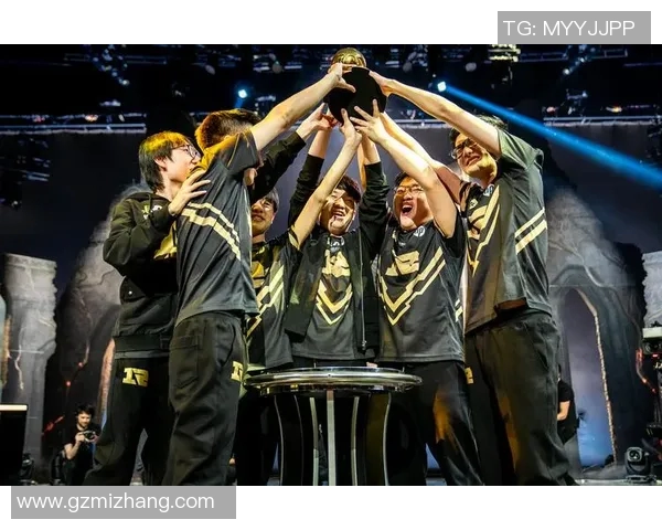 RNG战队协作解析：从团队配合看英雄联盟中的胜利之道