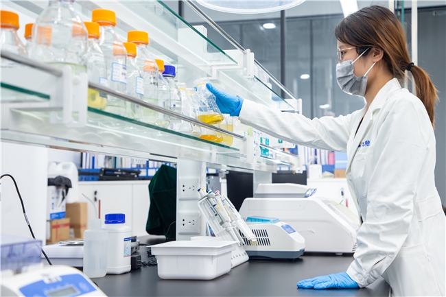 金年会金字招牌信誉至上华熙生物营业构造性亮点分析：质料营业妥当增加医美营业强势兴(图2)